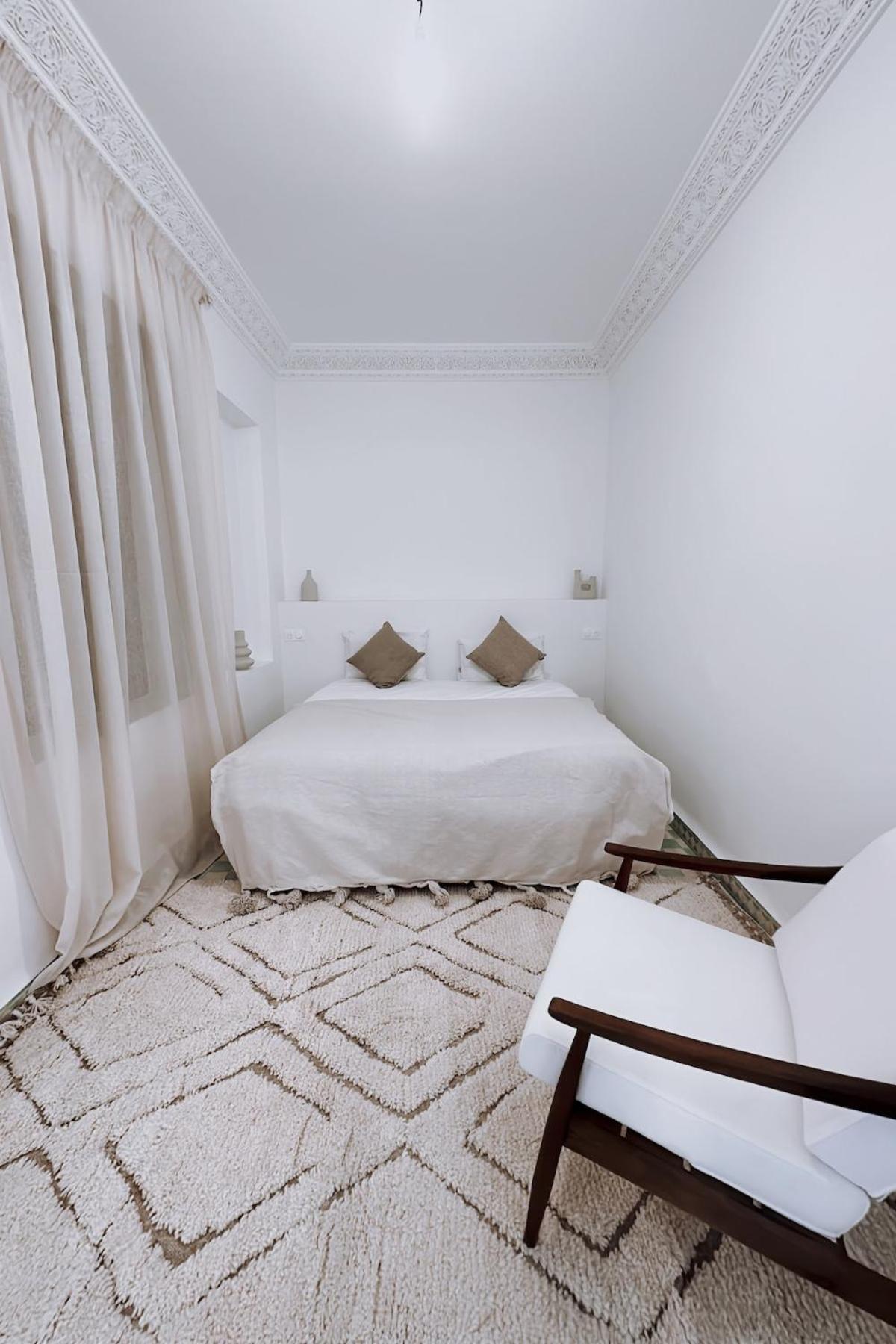 Riad Solila, 4 Suites King Size, Menage Et Breakfast Inclus Marrakesh