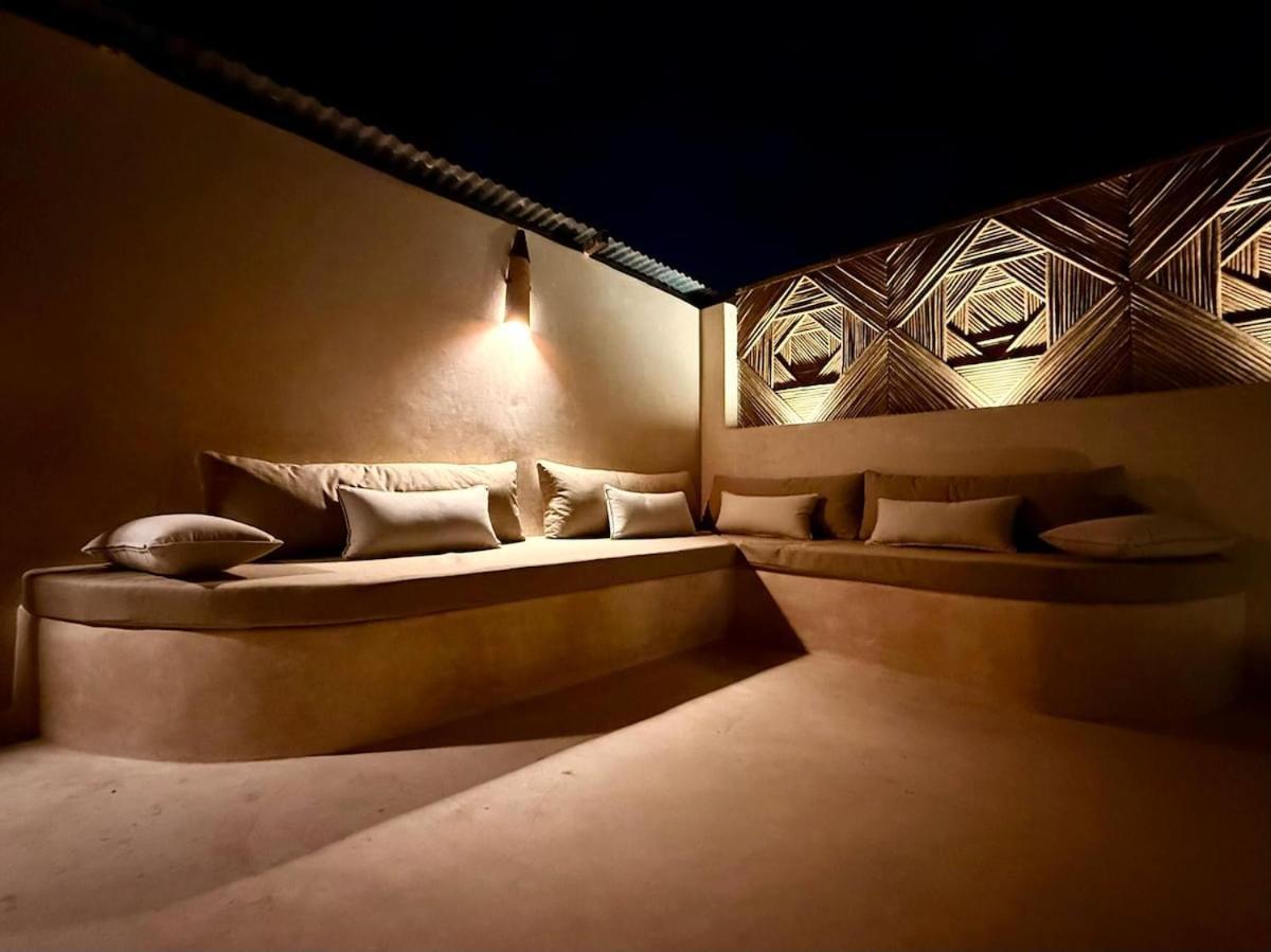 Riad La Clique Magique *