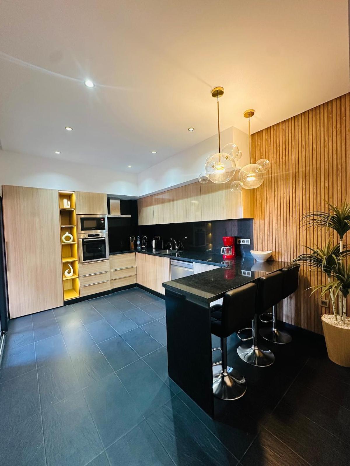 Incroyable 3 Pool 5 Min De M Avenue Apartment *