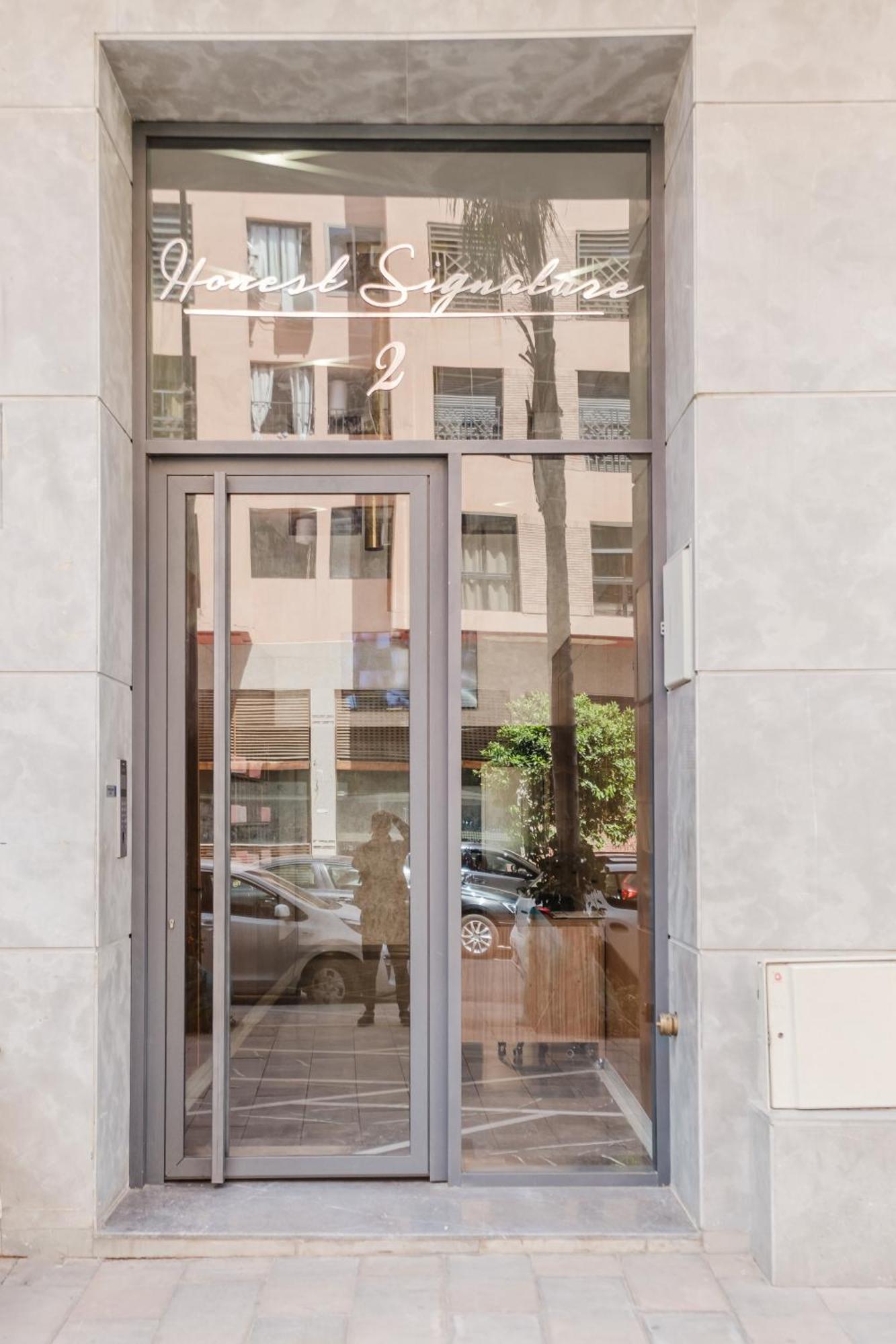 Stylish And Downtown Retreat