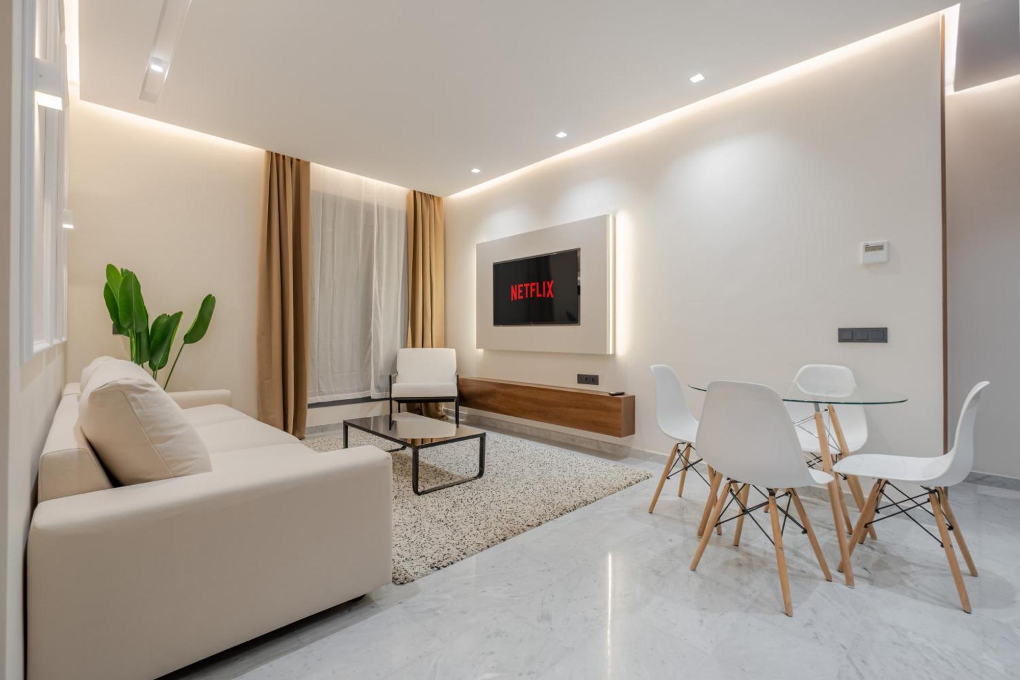 Apartment Stylish And Downtown Retreat