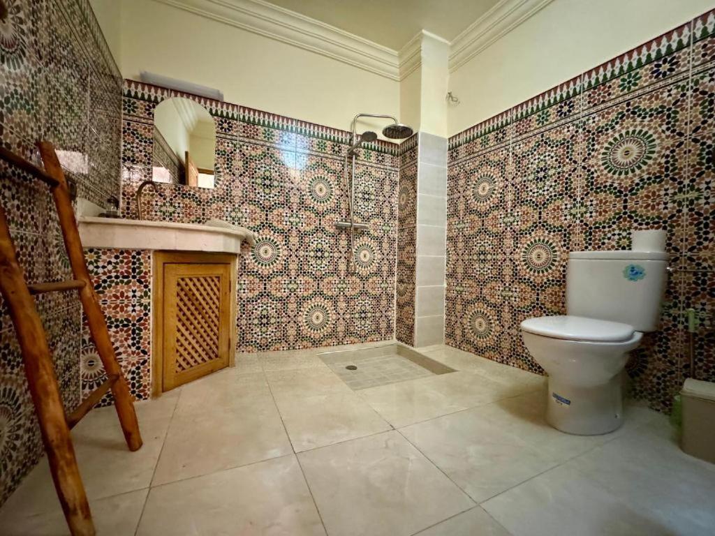 Flottement Des Songes Riad *