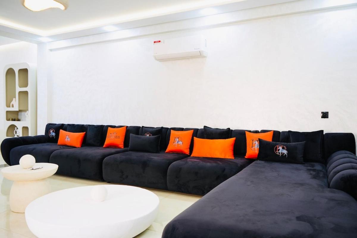 Vaste Duplex Neuf Modernes Et Raffine Apartment