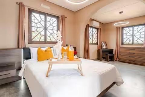 A Marrakech With Warm Pool Villa *