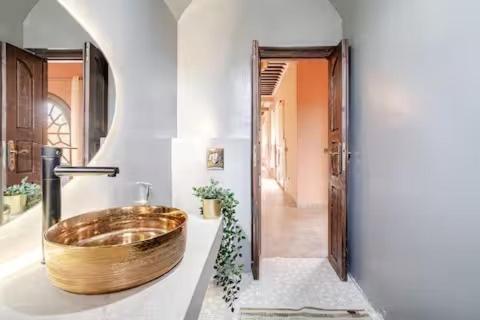 A Marrakech With Warm Pool Villa *