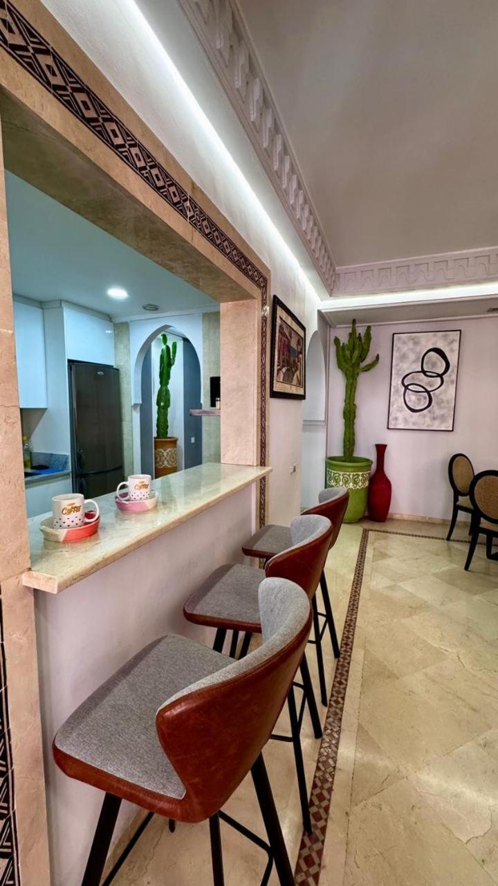 Lux Apt, Prime Location, Jacuzzi Marraquexe