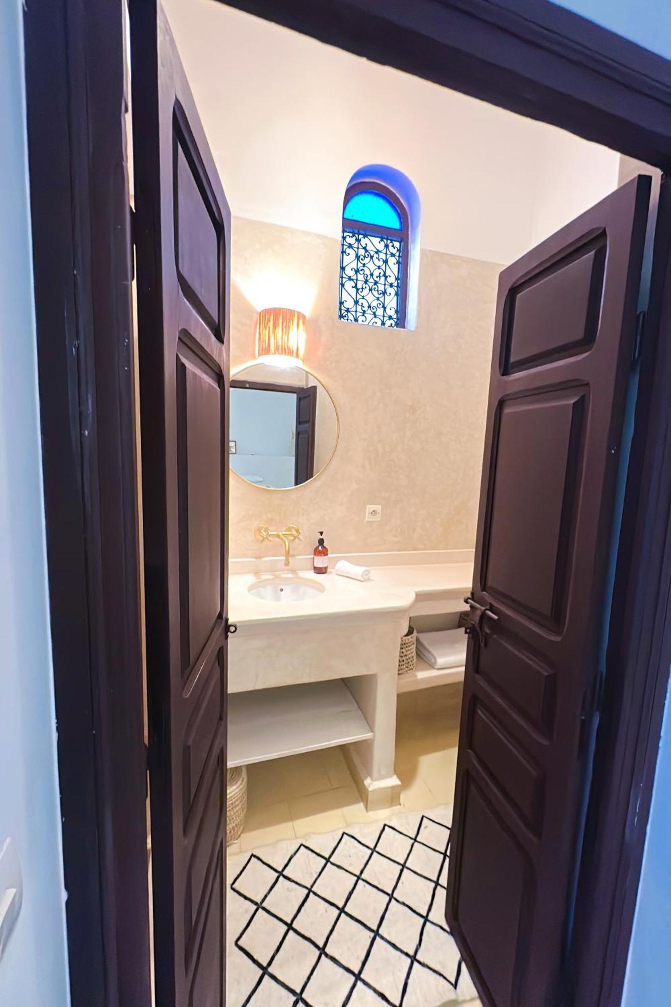 Riad Solila, 4 Suites King Size, Menage Et Breakfast Inclus