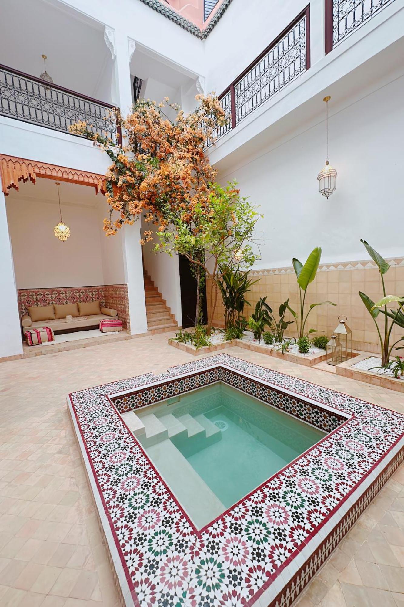 Riad Solila, 4 Suites King Size, Menage Et Breakfast Inclus