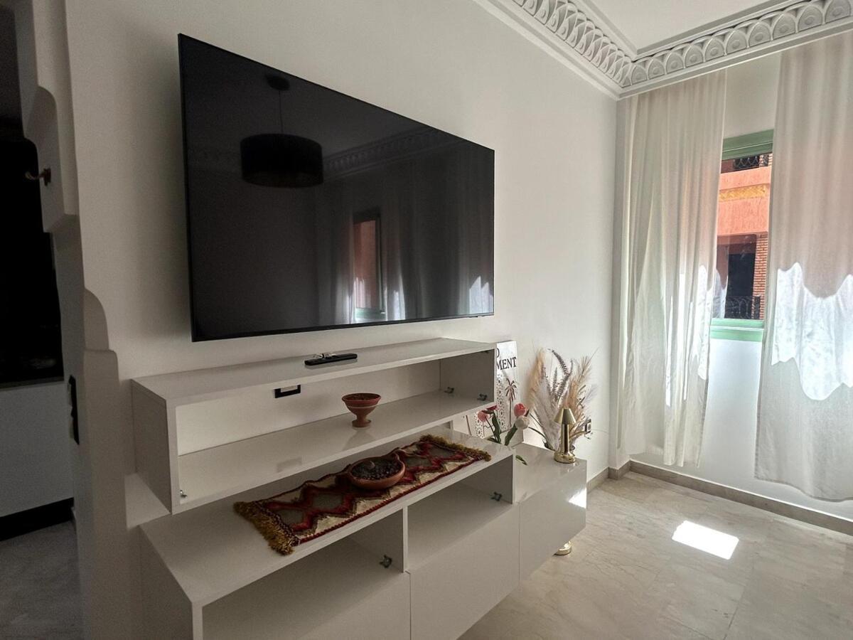 Apartment Hivernage, Piscine & Jardin Prive *