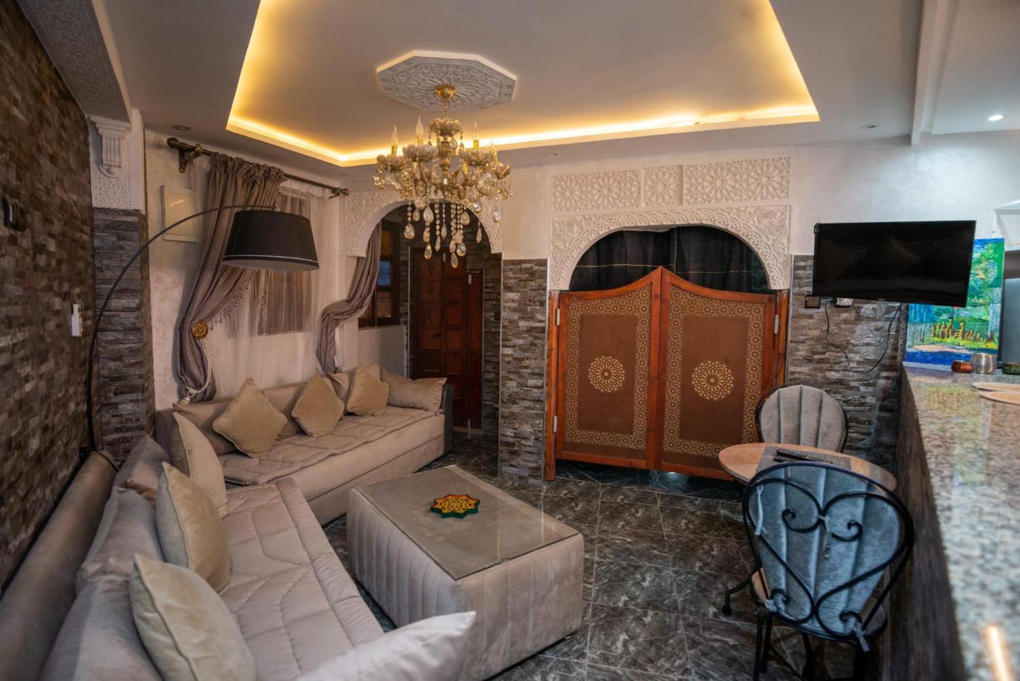 Qays Apartment