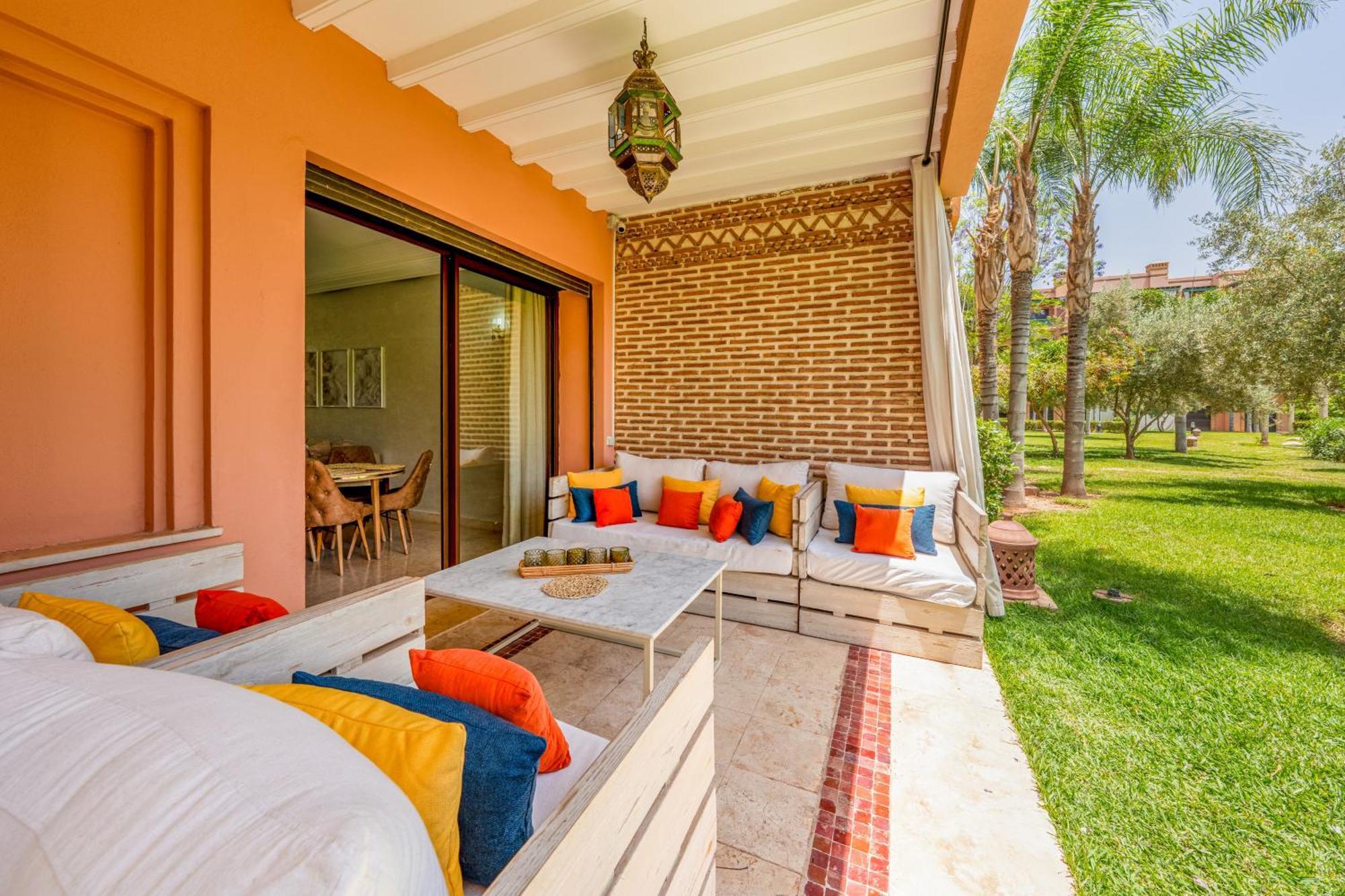 Chill On The Oasis Poolside Luxury Apartment Marrakesh