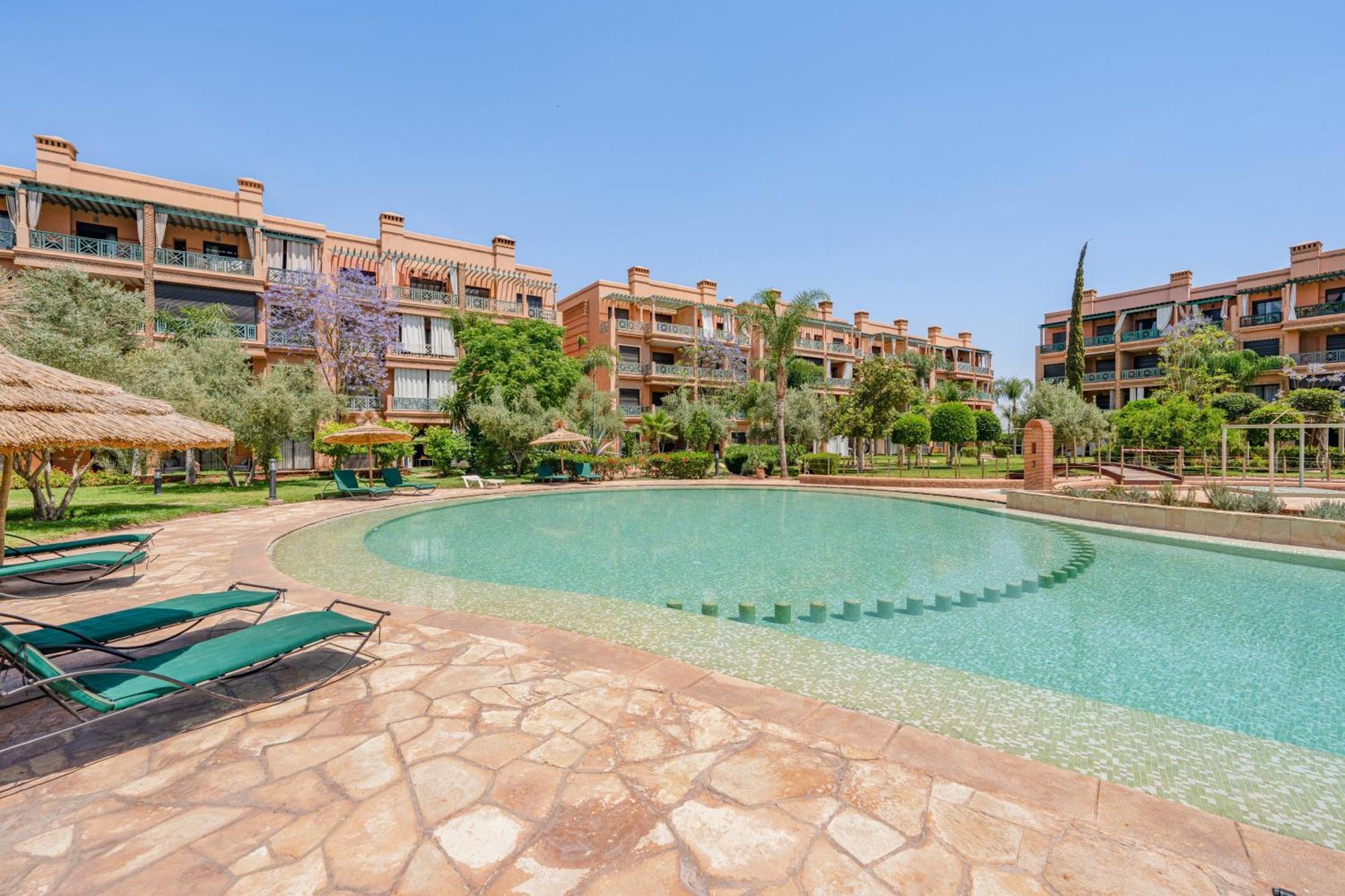 Chill On The Oasis Poolside Luxury Apartment Marrakesh