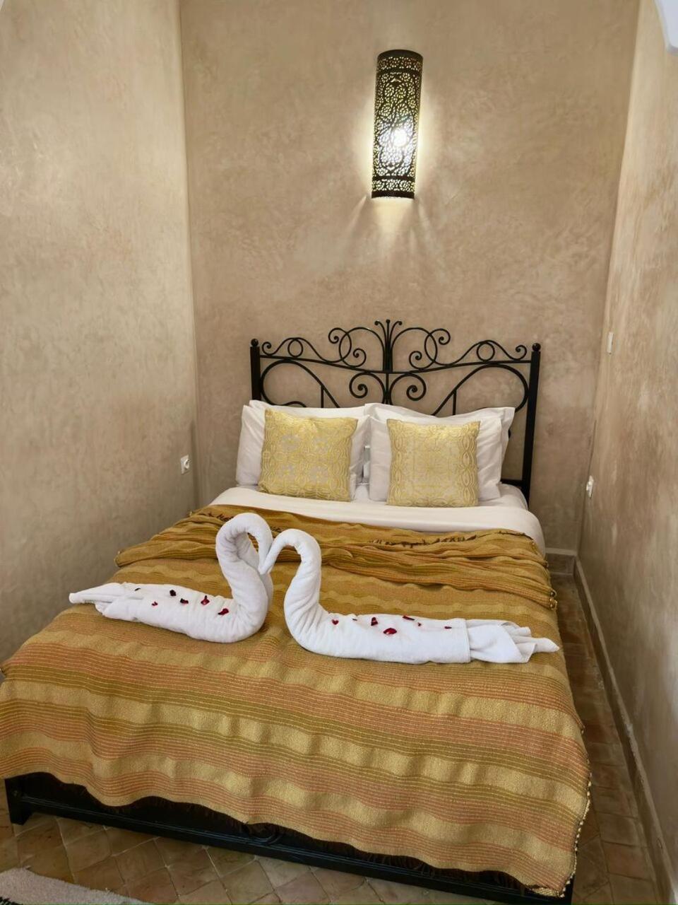 Al Karama Guest house