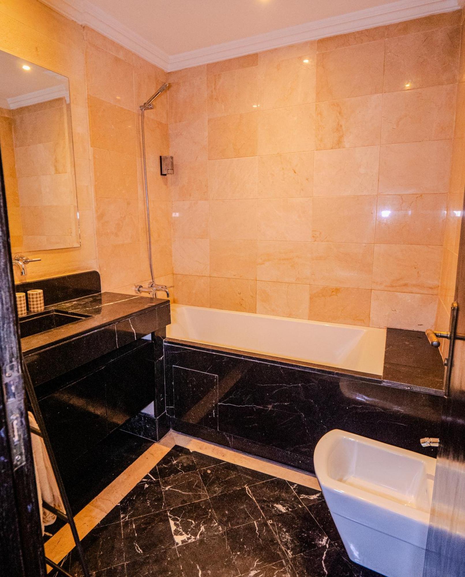 Location, Elegance, View & Comfort Apartment *