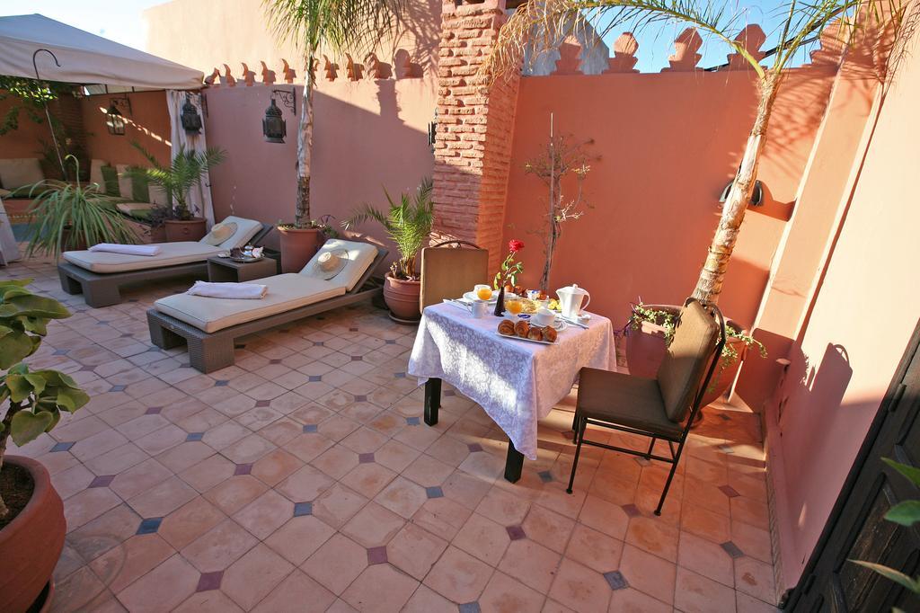 Riad Laora