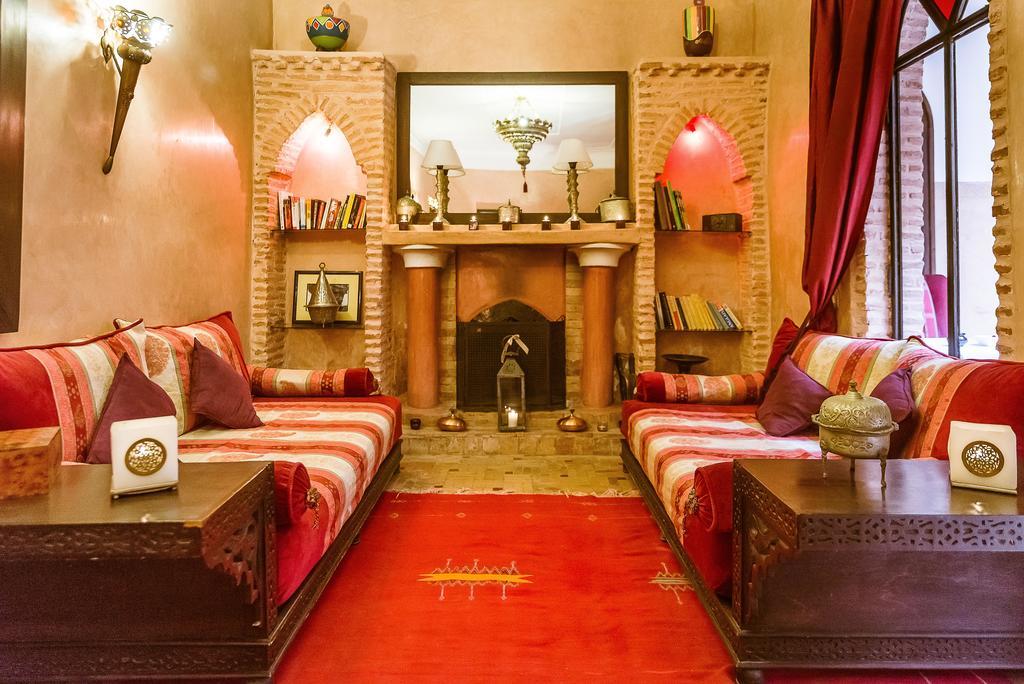 Laora Riad