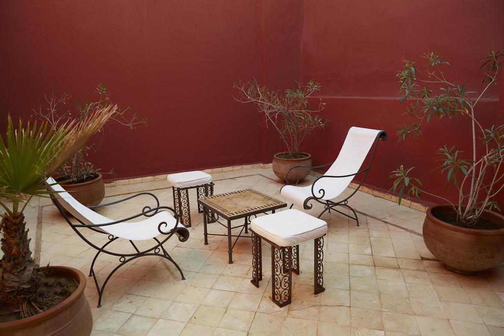 Les Jardins D'henia Riad