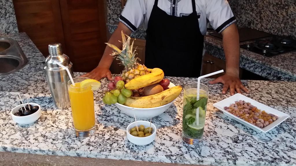 Riad Al Ksar & 4*
