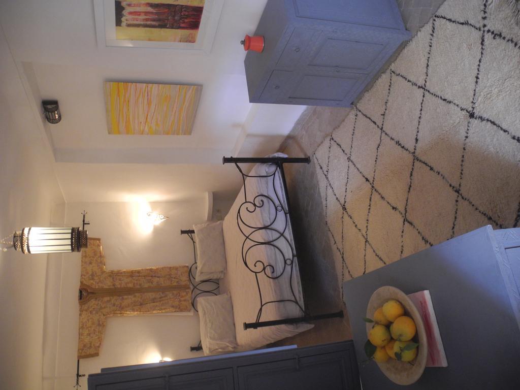 Riad Linda Riad