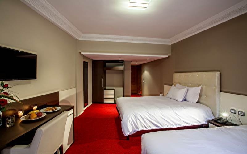Yaad Hotel 3*