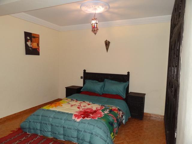 Manis Set In A Area Apartment