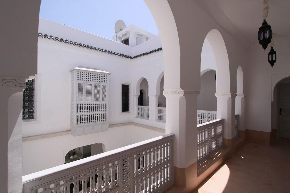 Riad Riad Chi-chi