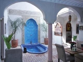 Jonan & Riad 4*
