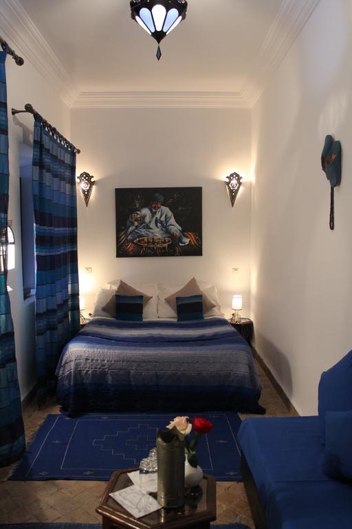 Faiza Riad 3*
