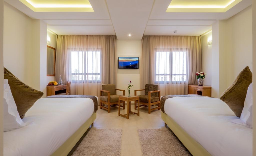 Ayoub & Hotel 4*