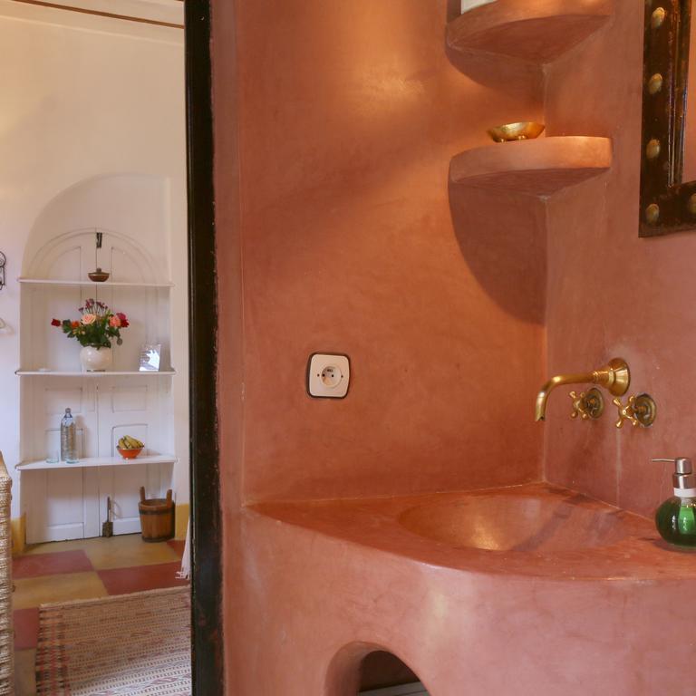 Acomodação com café da manhã  Merstane Marrakech *