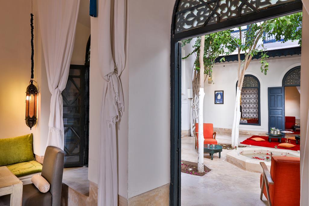 & Dar Sara Riad