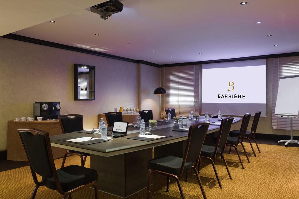 And Ryads Barriere Le Naoura 5*