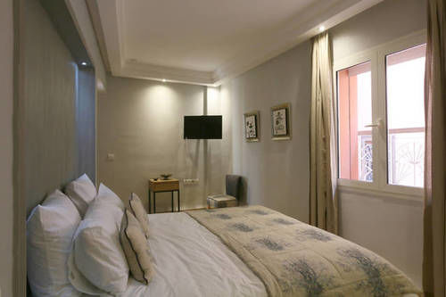 Ayni Bed and breakfast 4*
