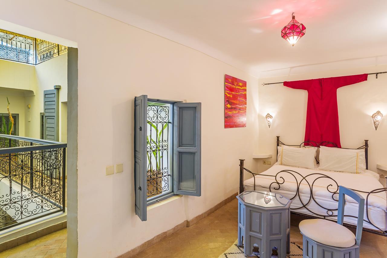 Riad Linda Riad