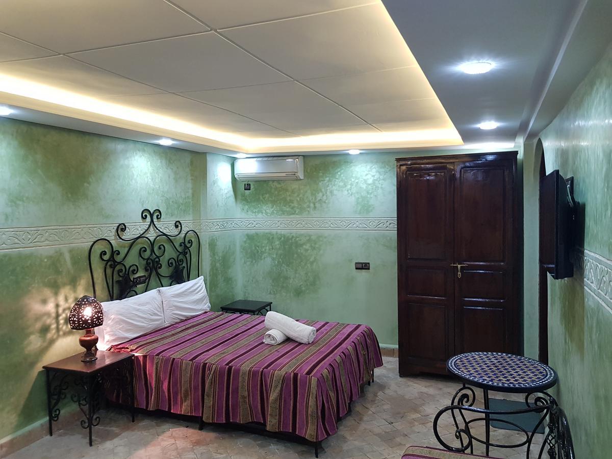 Salsabil Hotel *
