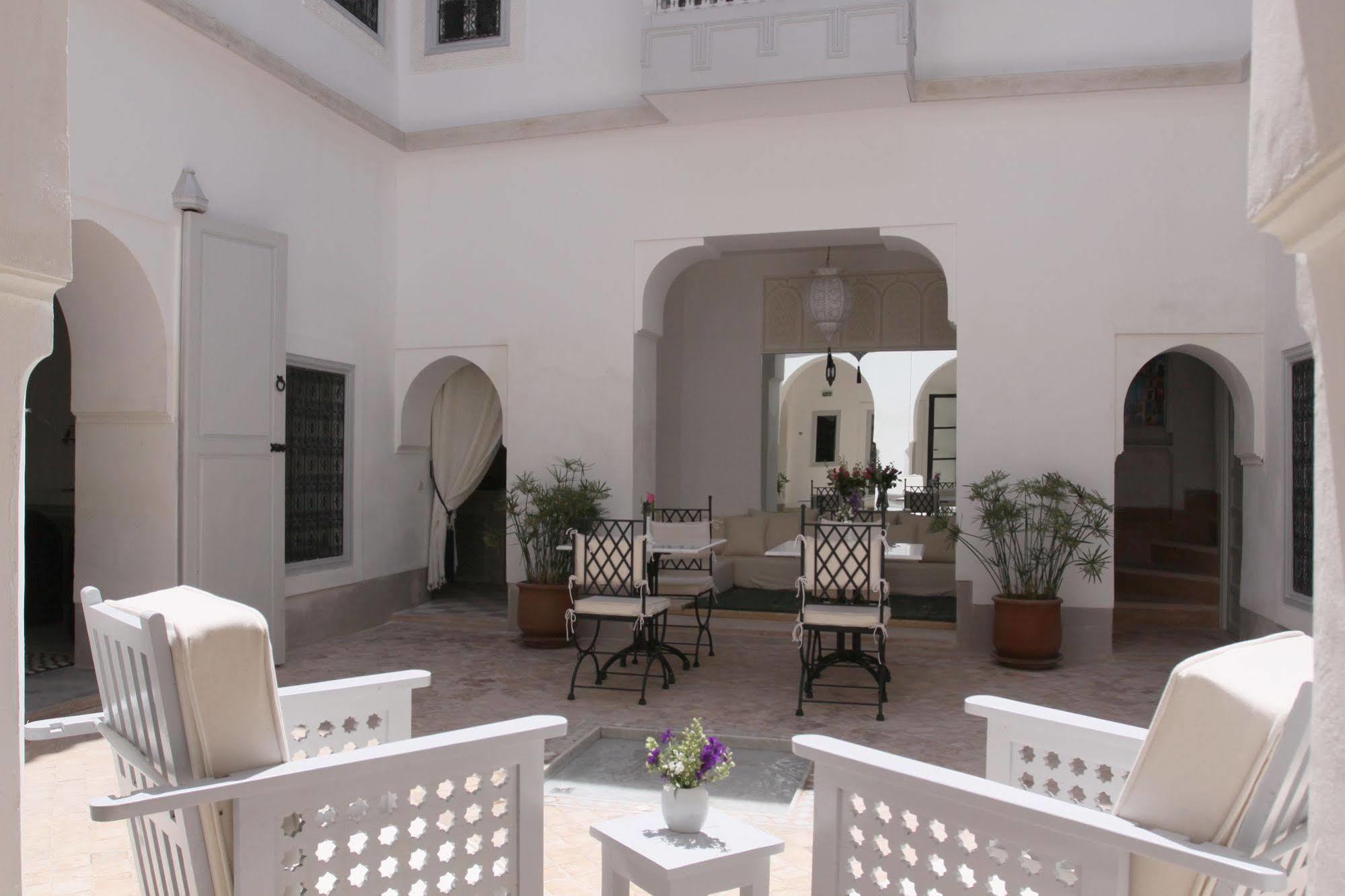 Riad Chi-chi 4*