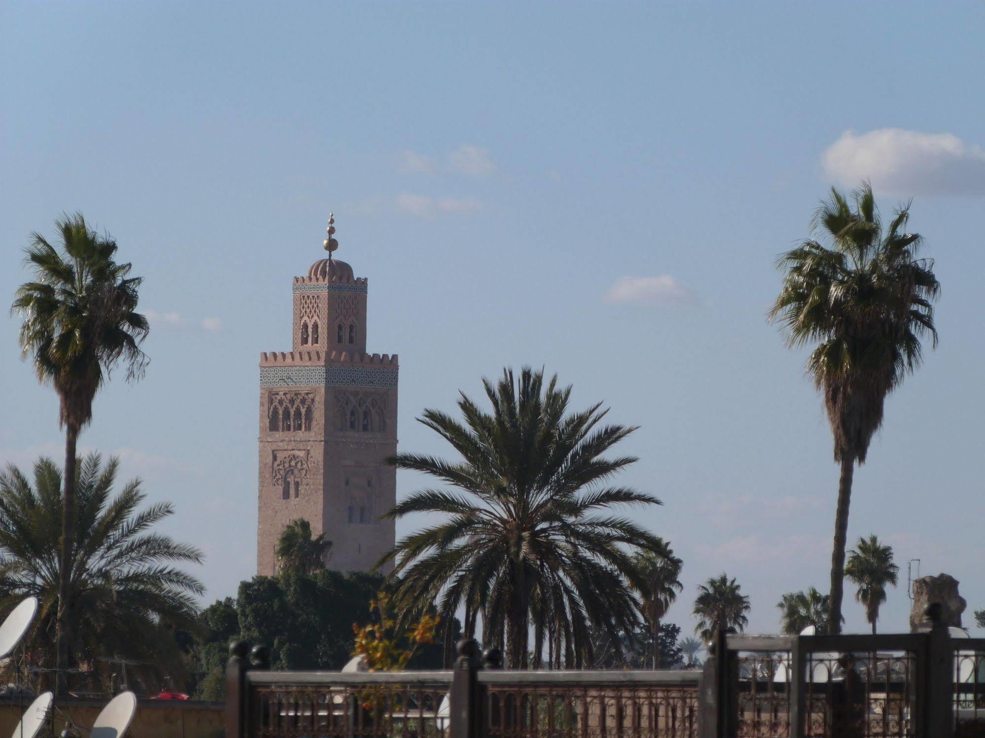Riad Al Ksar & 4*