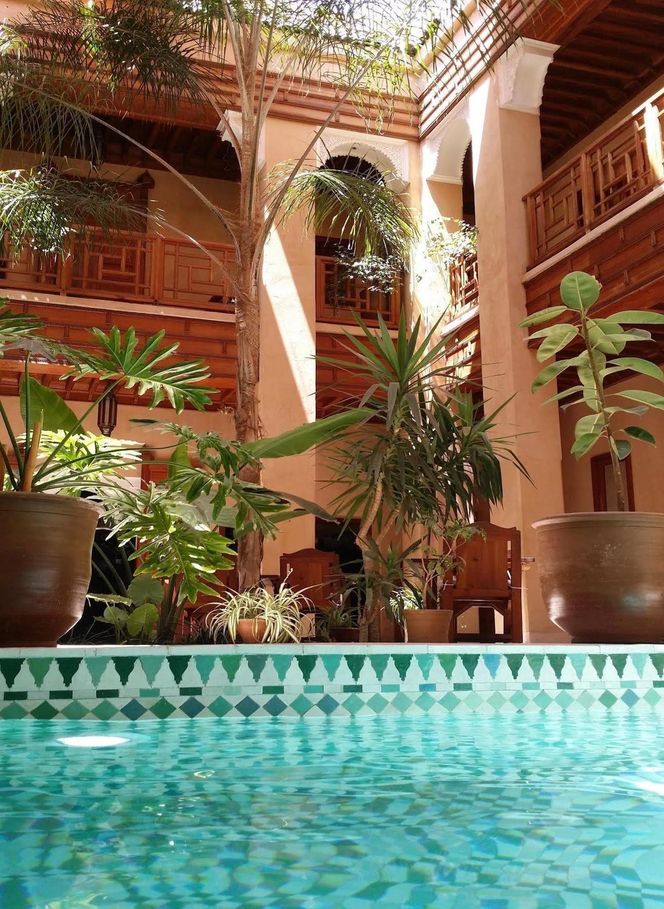Riad Al Ksar & 4*