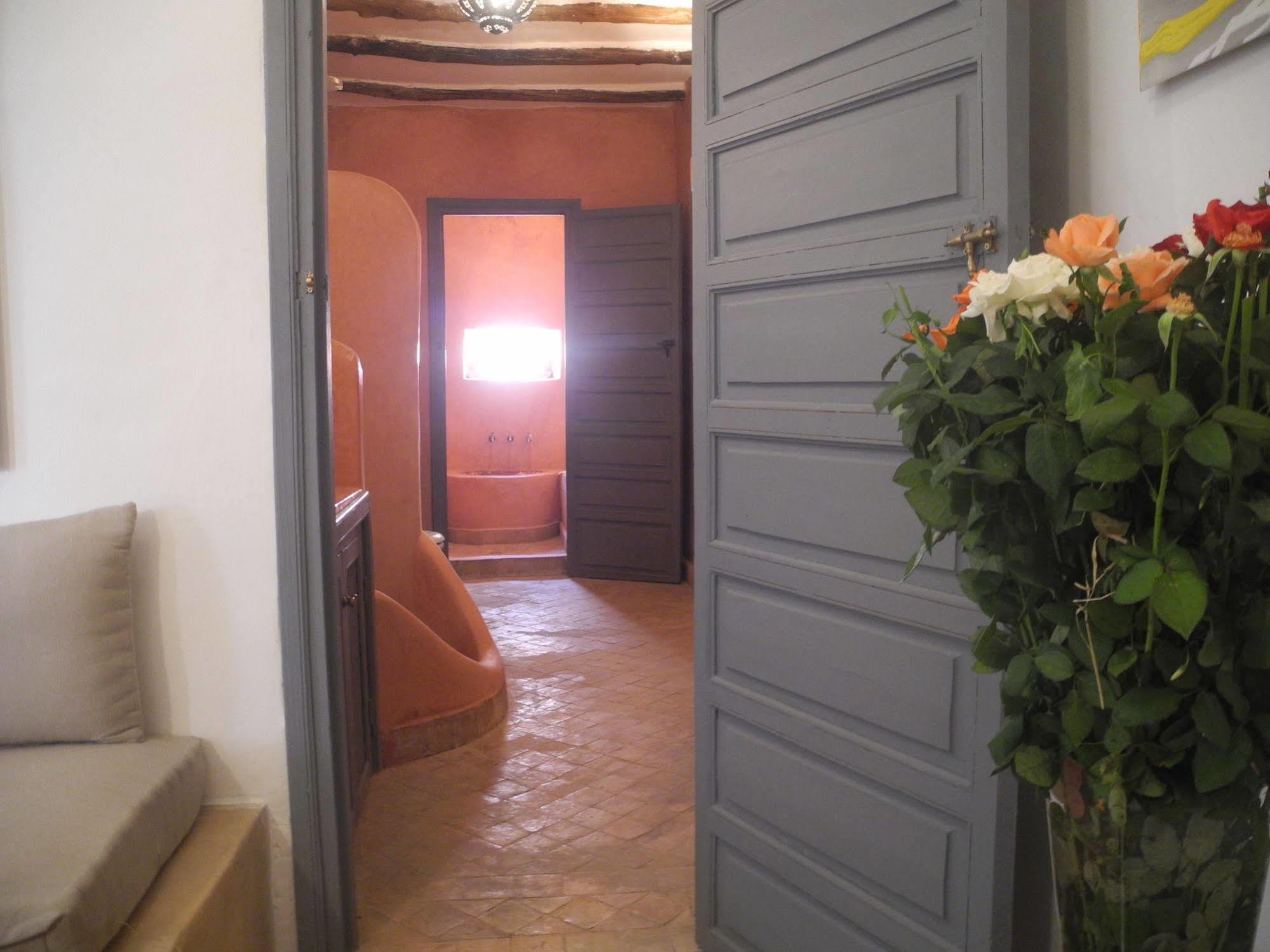 Riad Linda