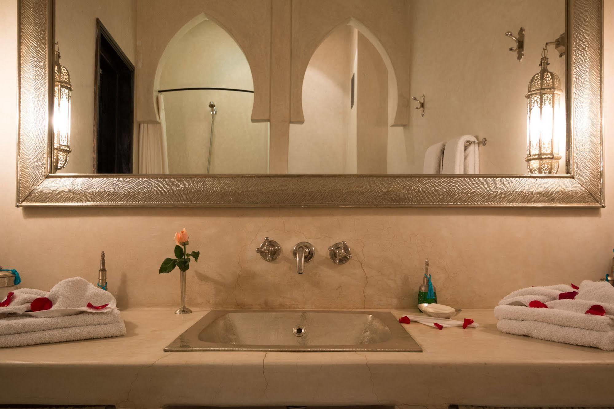 Riad Origin Lhena