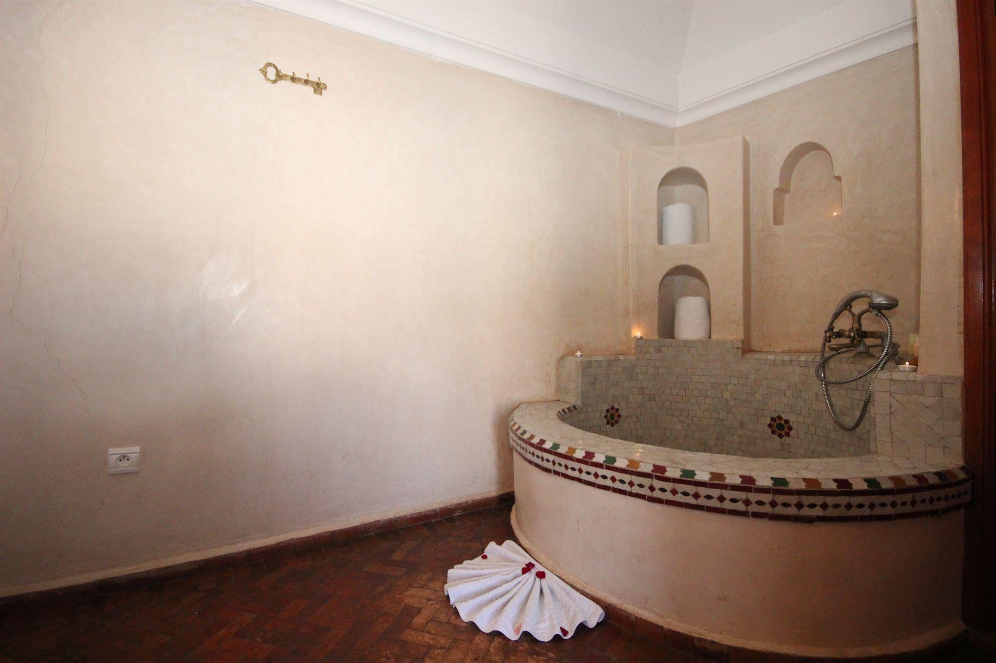 Riad Les Clefs Du Sud 5*
