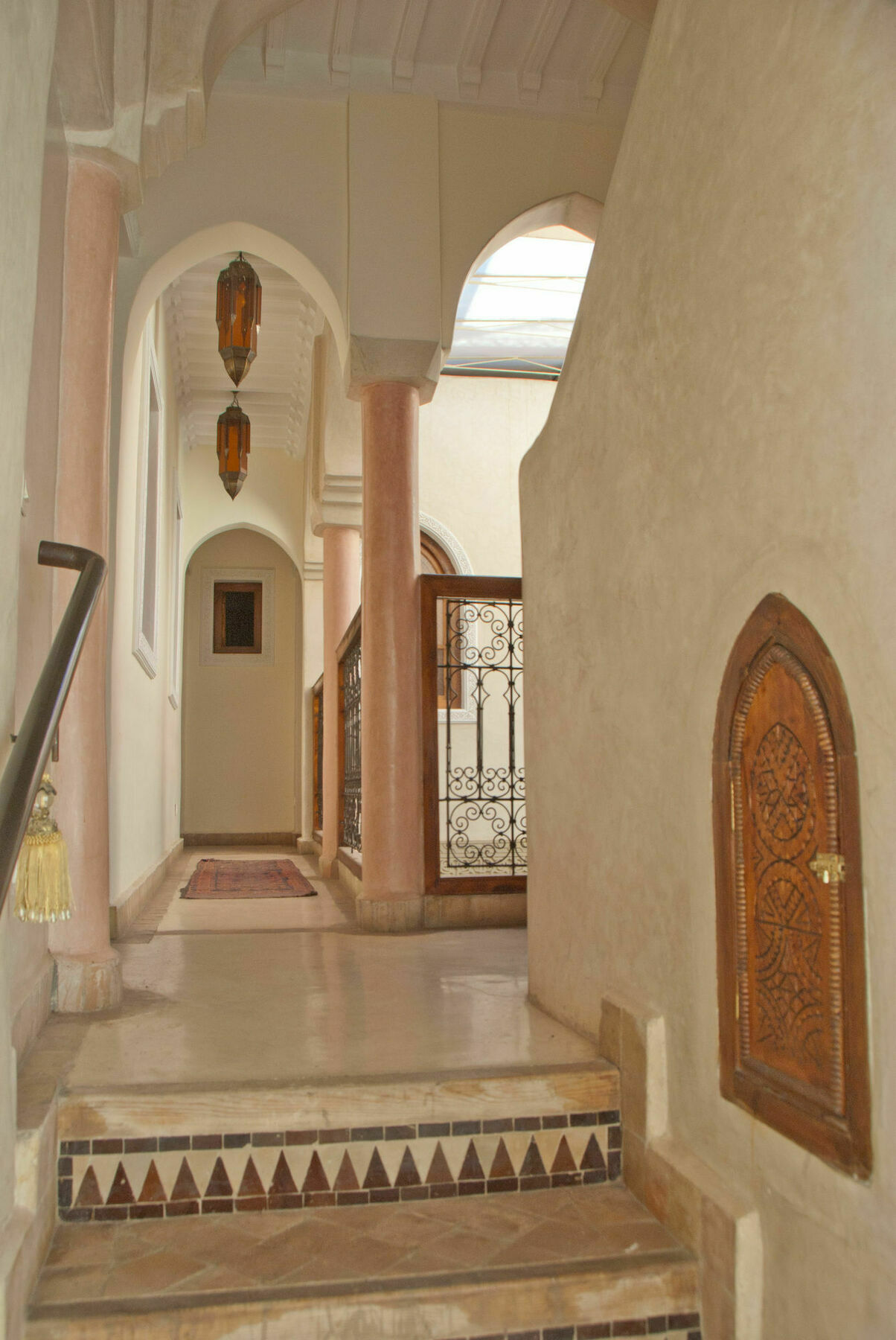 Riad Jonan &
