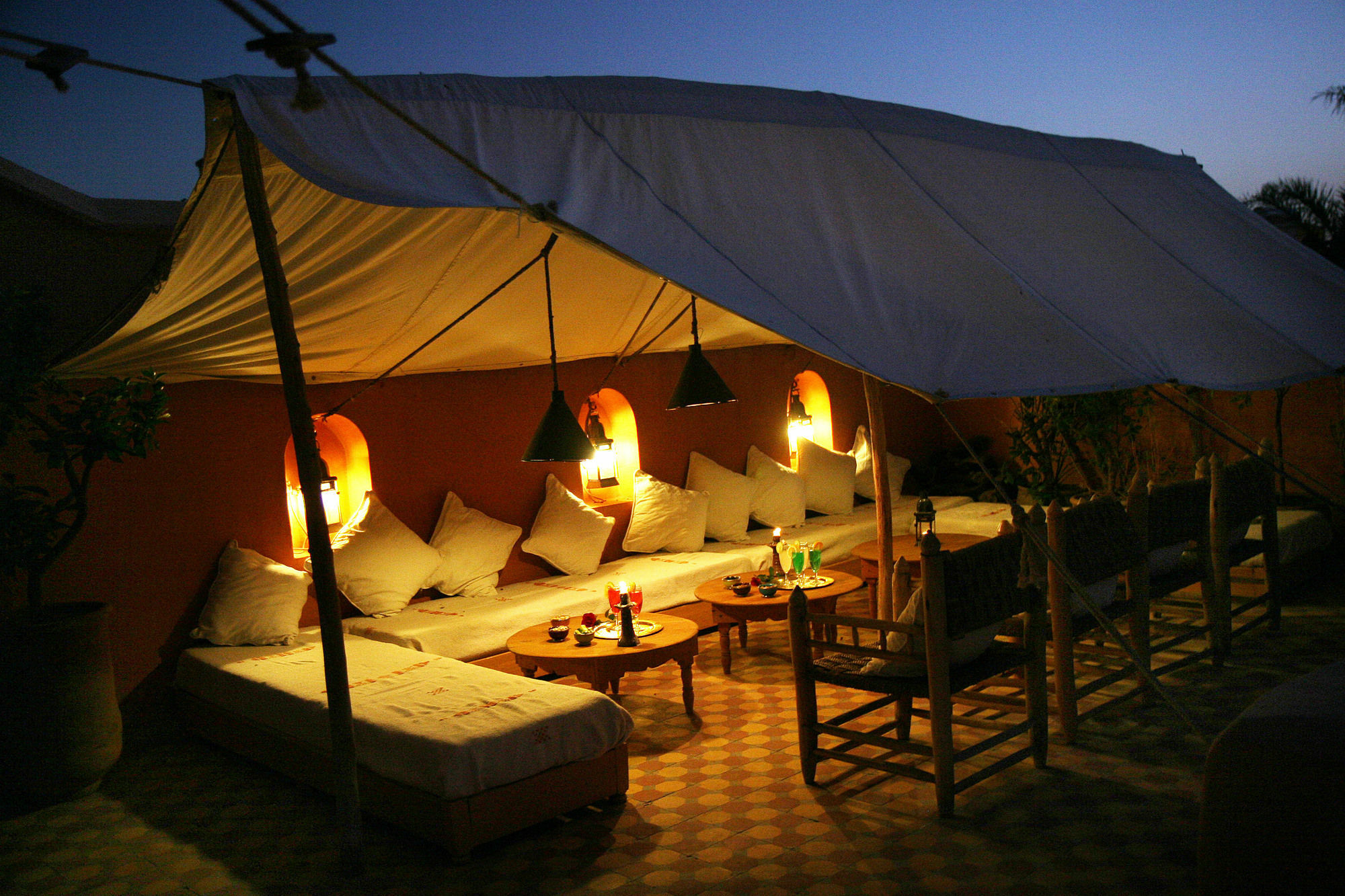 Dar Touyir 3*