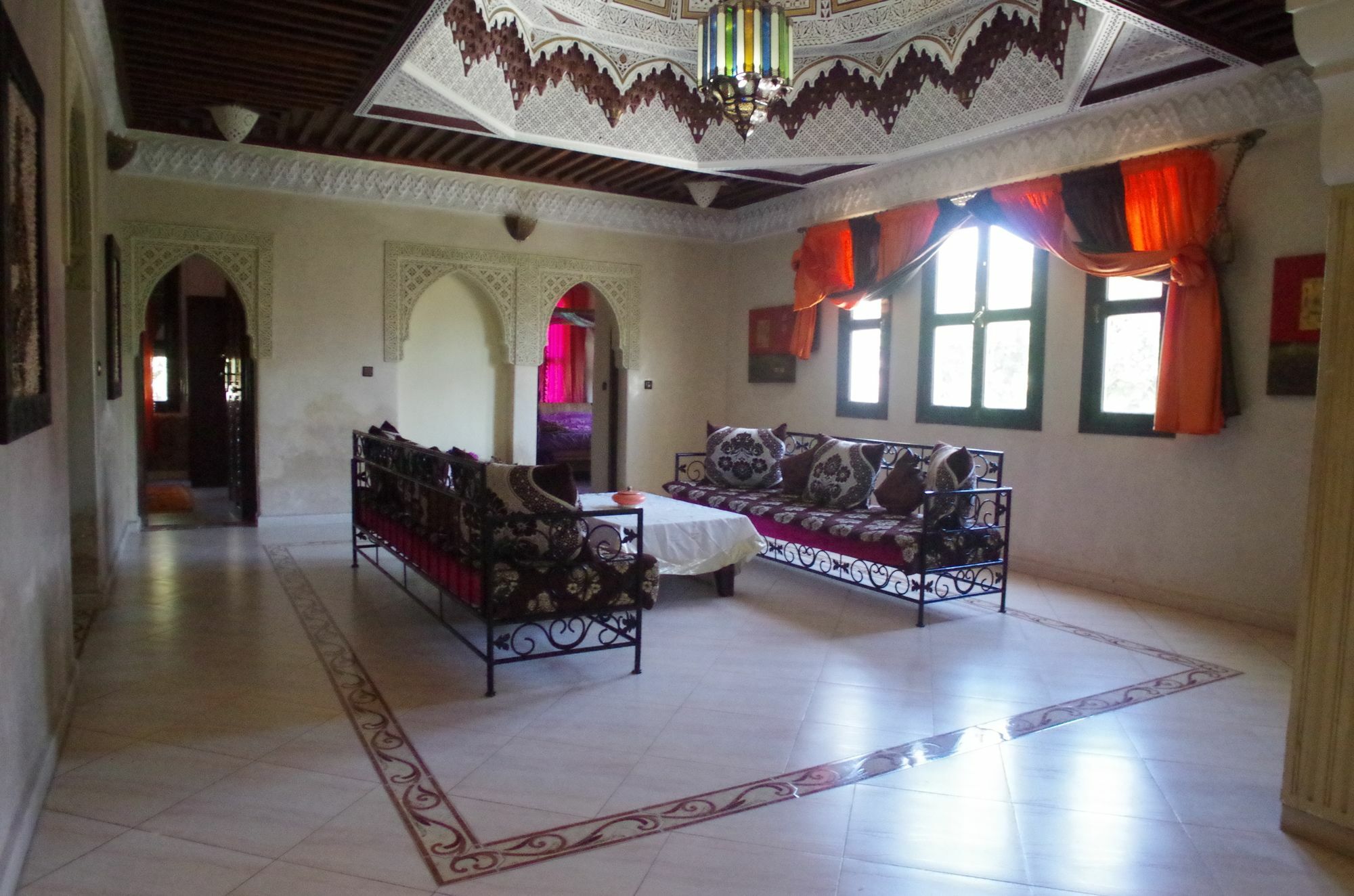 Gramtahouse Hotel 4*