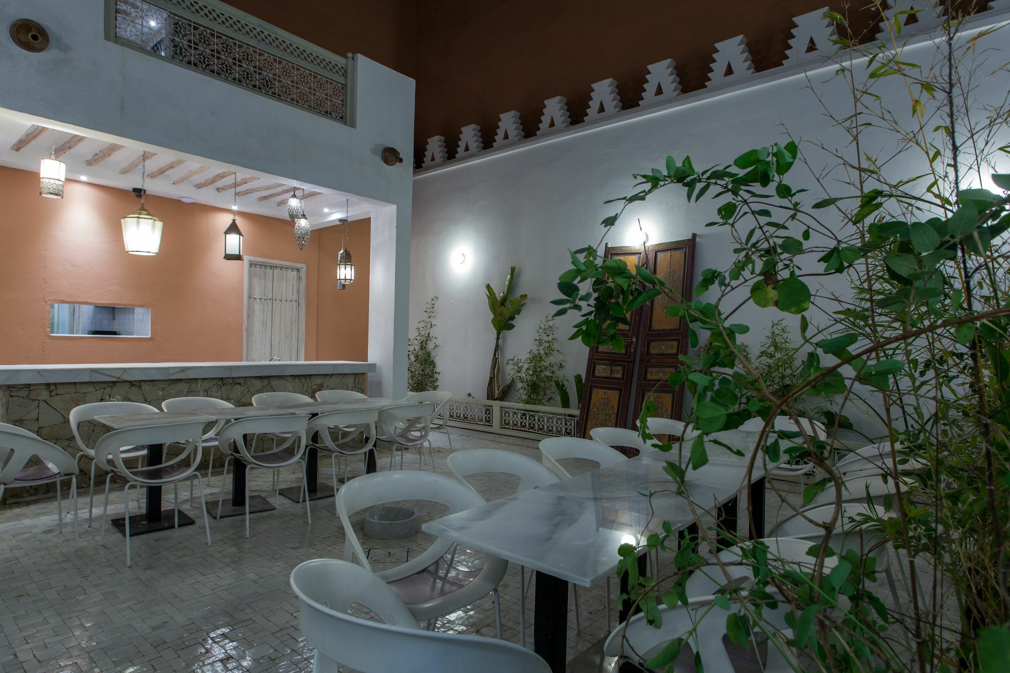 Riad Bck Art