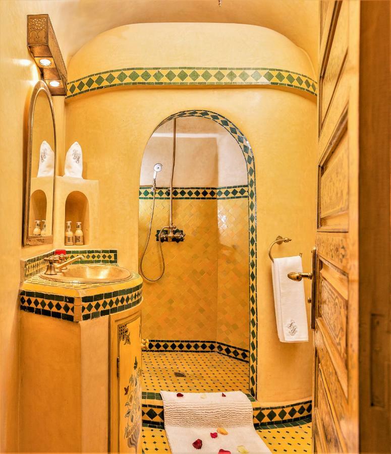 Tahyra Guest house