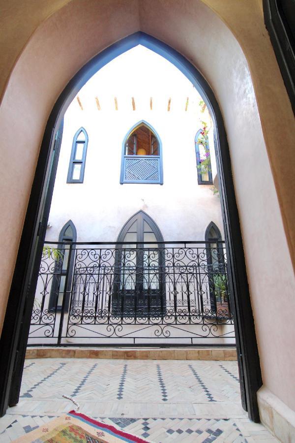 Riad Agnes Et Zohra 3*