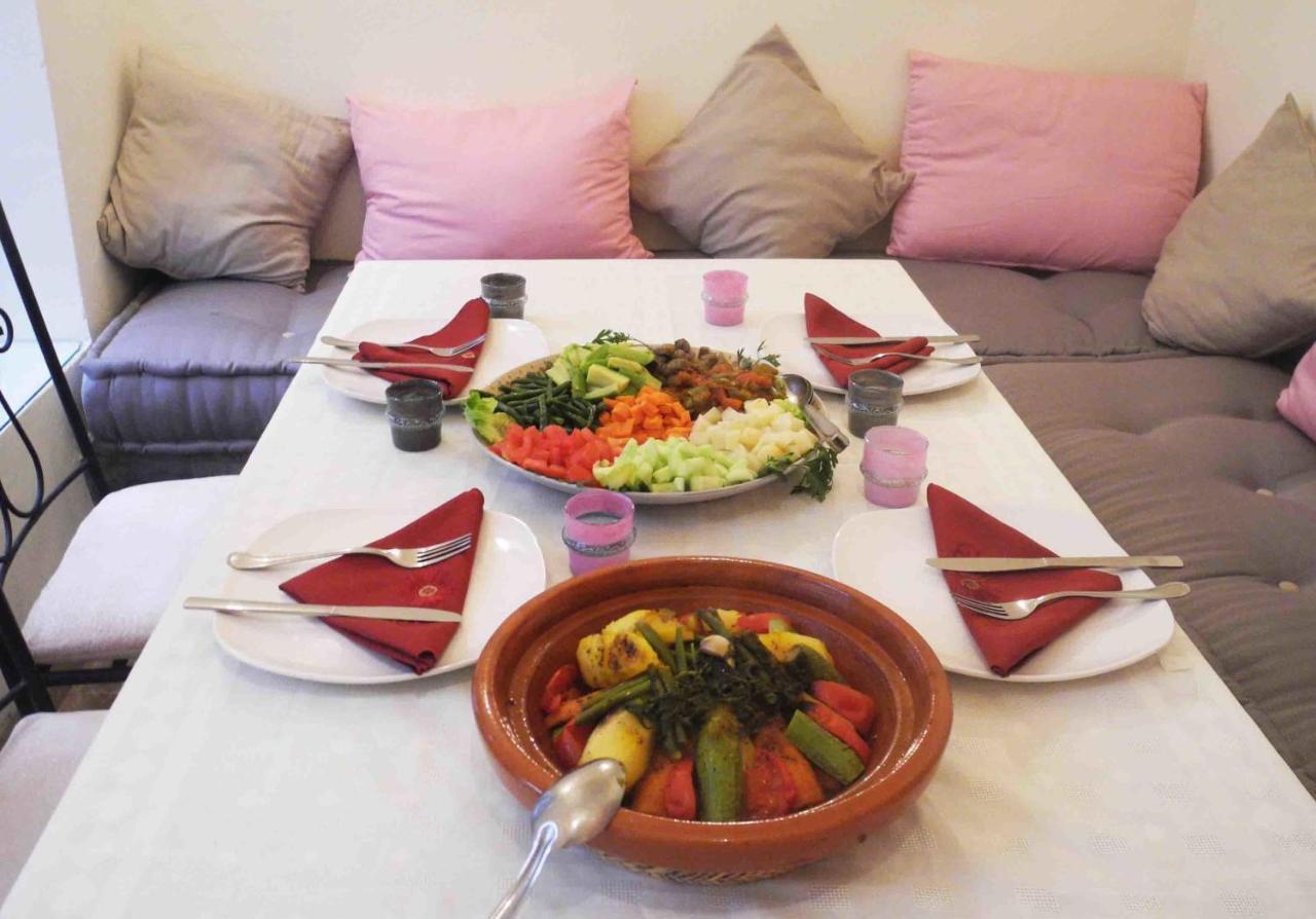 Riad Riad Linda