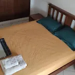 Bright Air Conditioned Apartment Near City Center
