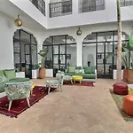 Riad Hel\'Lo